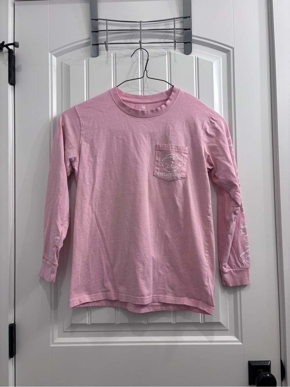 Long-Sleeve Pocket Tee in Light Pink